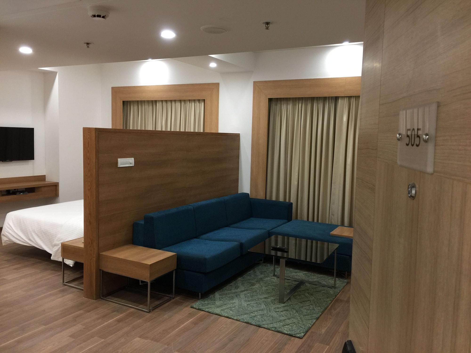 Lemon Tree Hotel, Sector 60, Gurugram Gurgaon Esterno foto