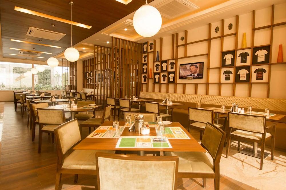 Lemon Tree Hotel, Sector 60, Gurugram Gurgaon Esterno foto