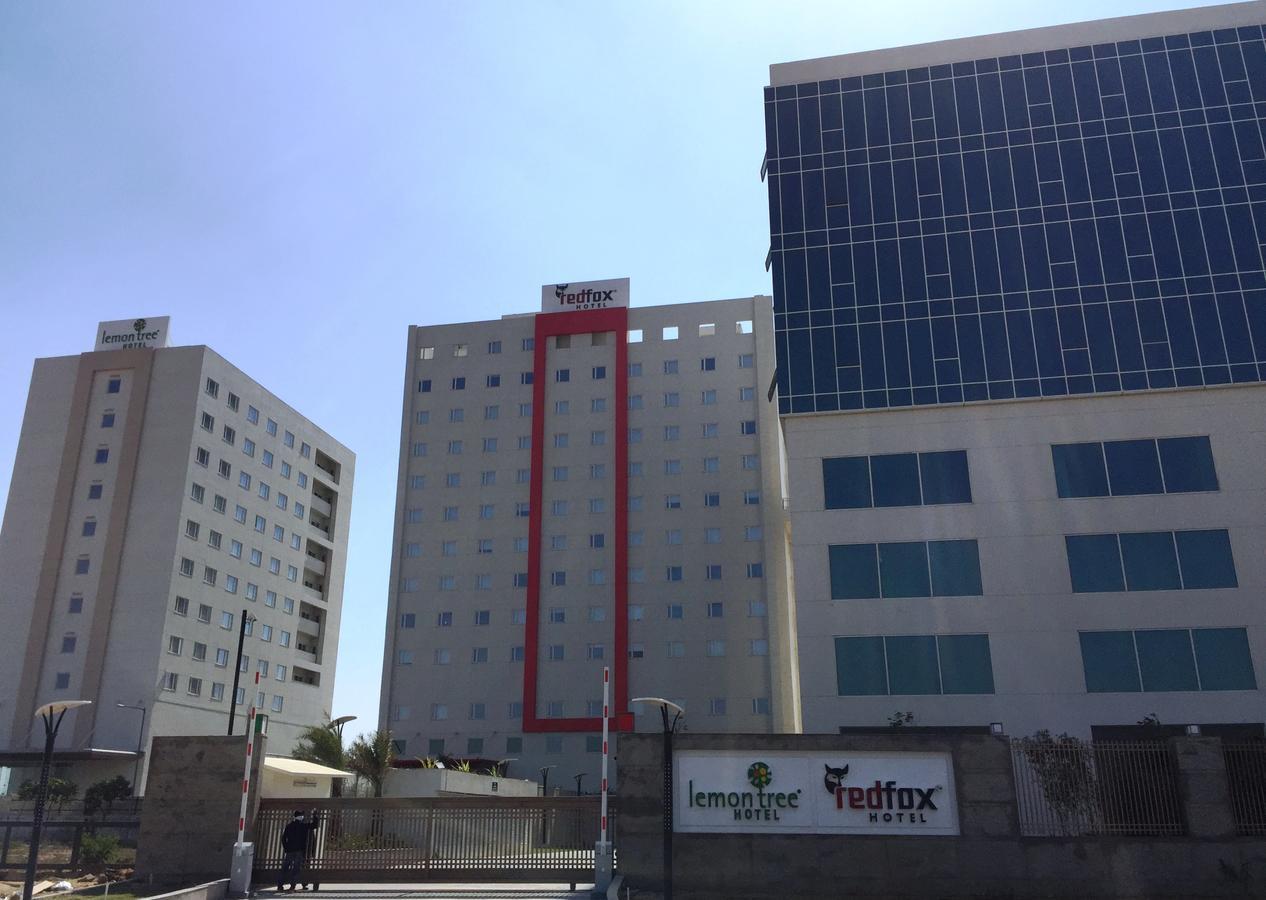 Lemon Tree Hotel, Sector 60, Gurugram Gurgaon Esterno foto